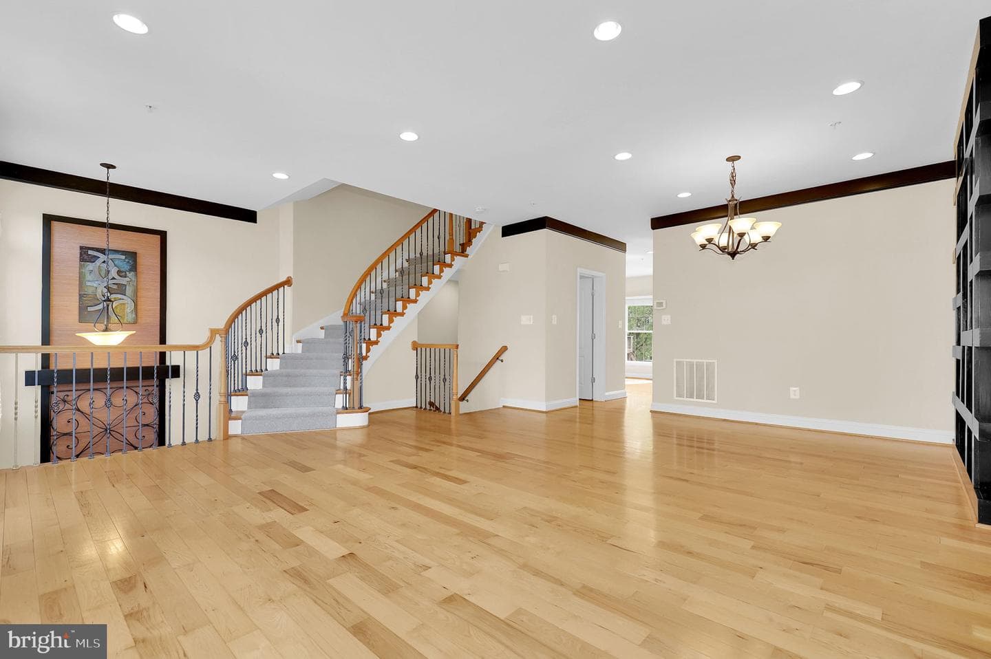 10312 Potomac Corner Drive photo 2