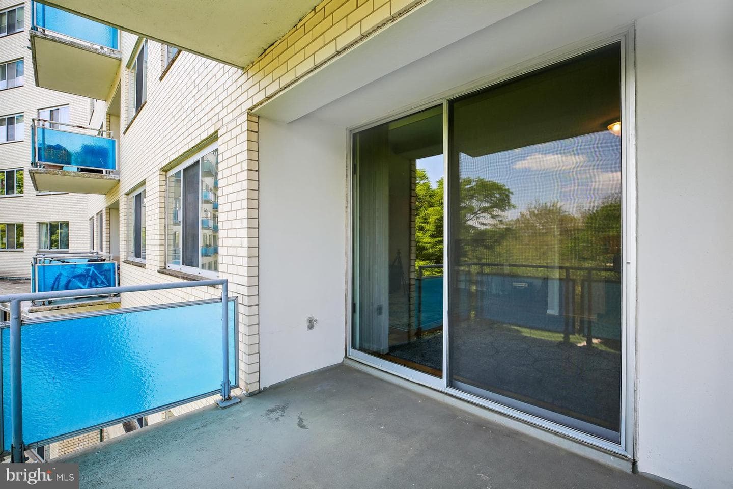 10201 Grosvenor Place #414 photo 18