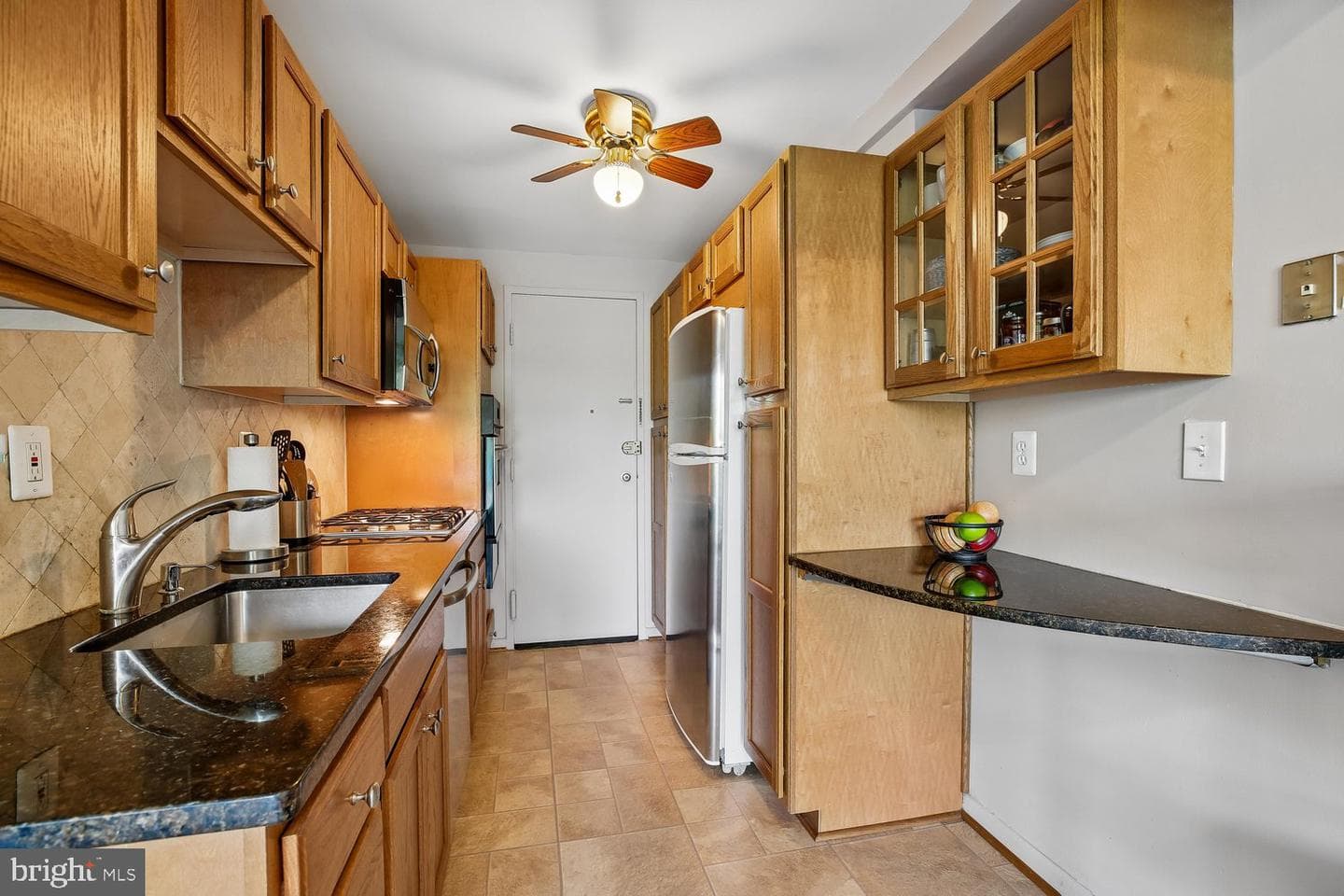 10201 Grosvenor Place #414 photo 5