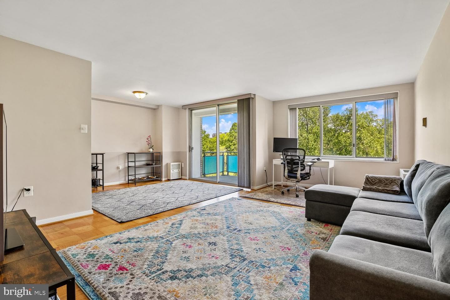 10201 Grosvenor Place #414 photo 8