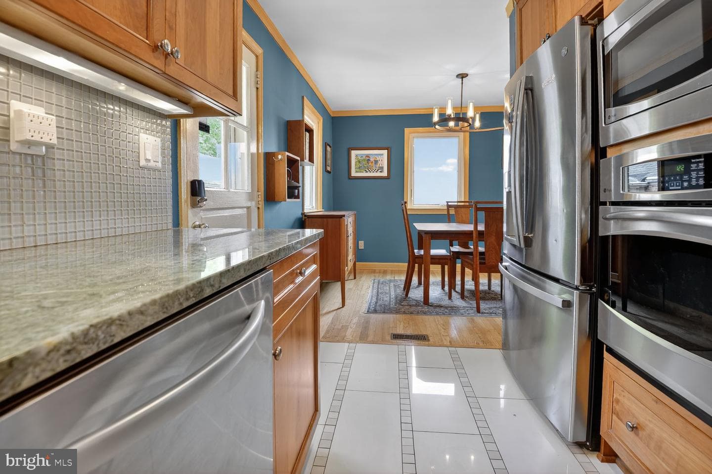 5505 Mckinley Street photo 13
