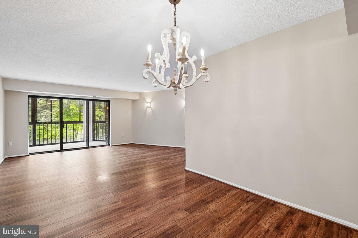 15107 Interlachen Drive #2-303 photo 4