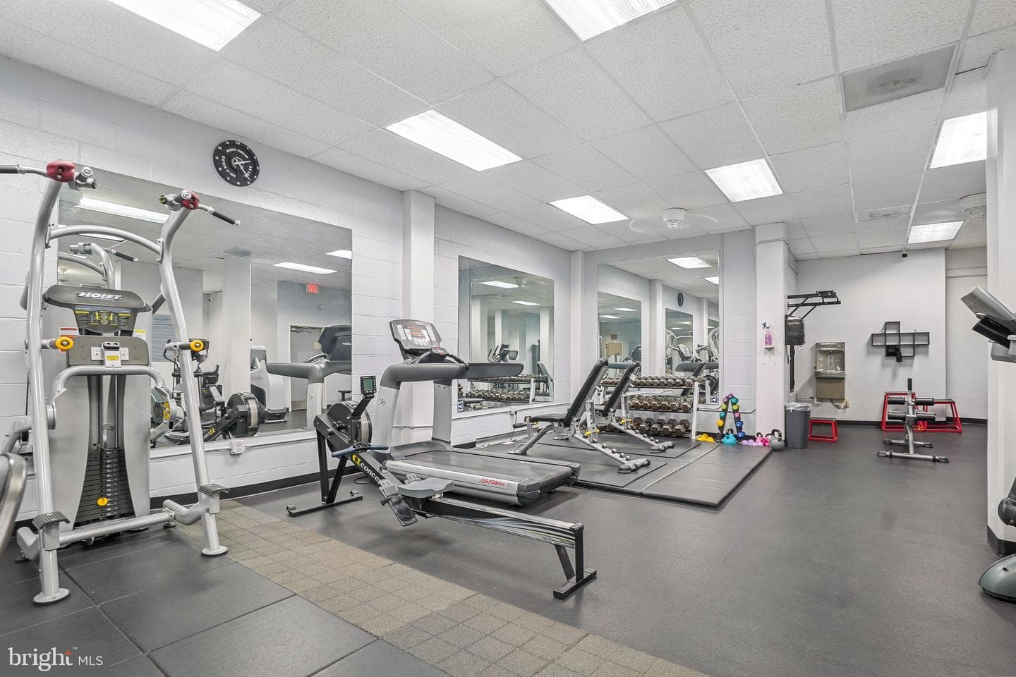5500 Friendship Blvd # 2017N photo 34
