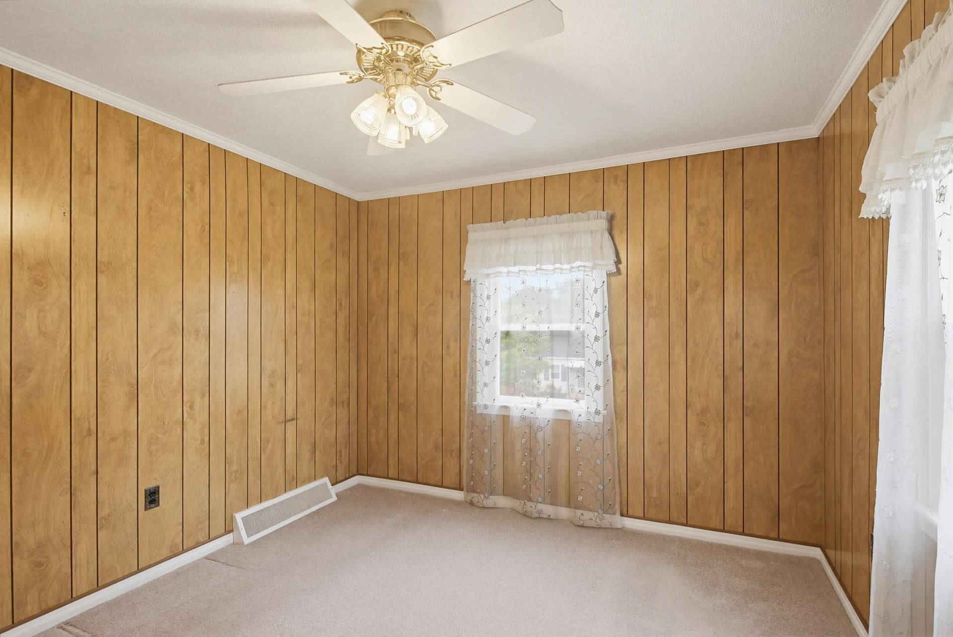 12007 Saint Dunston Lane photo 19