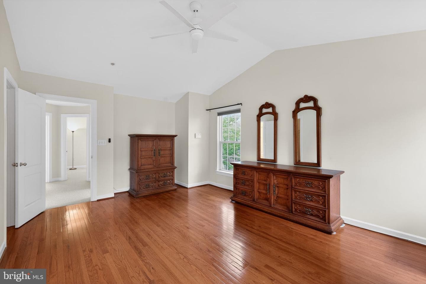 2015 Wheaton Haven Court W photo 11