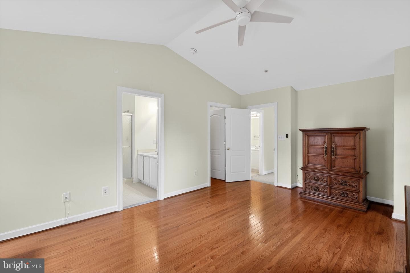 2015 Wheaton Haven Court W photo 13