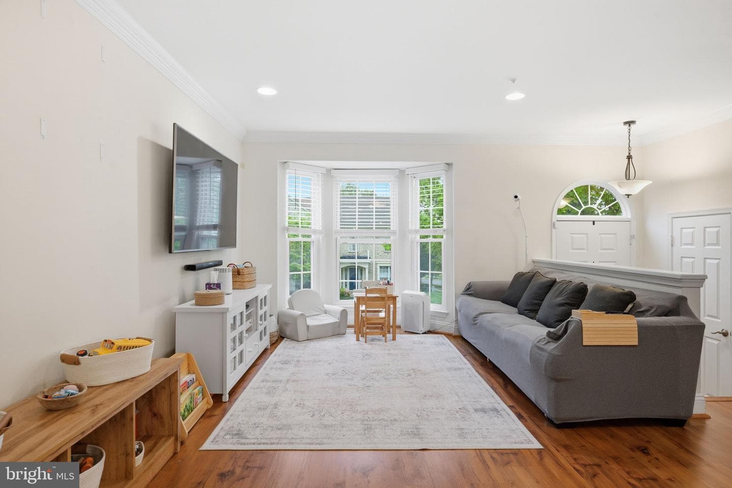 2355 Massanutten Drive photo 4