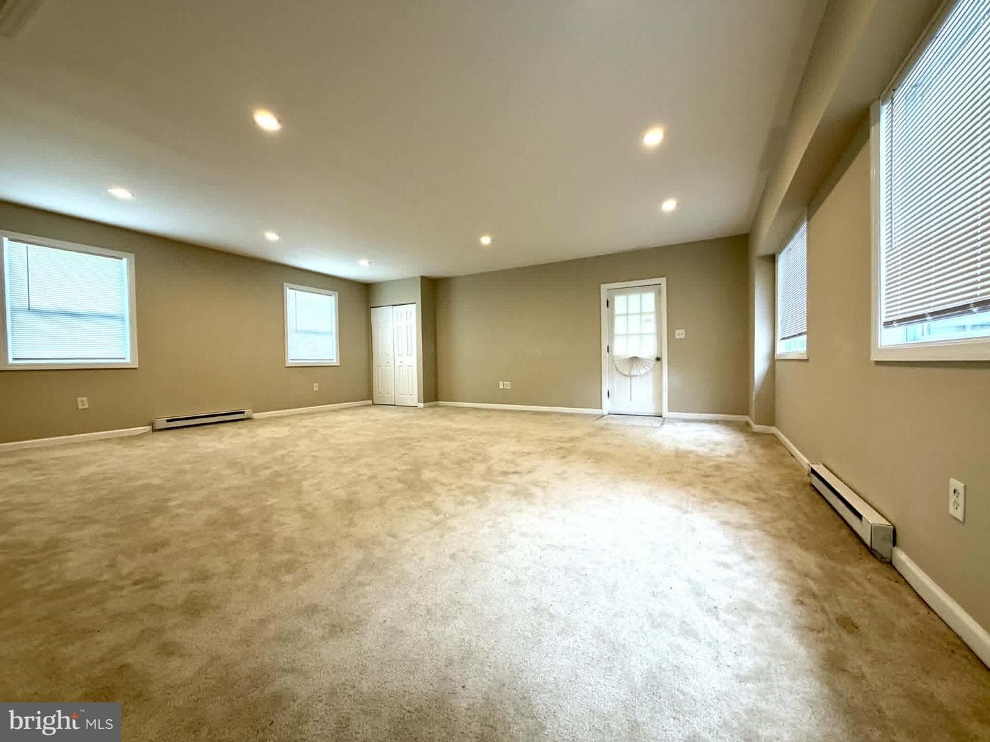 13608 Creekside photo 17