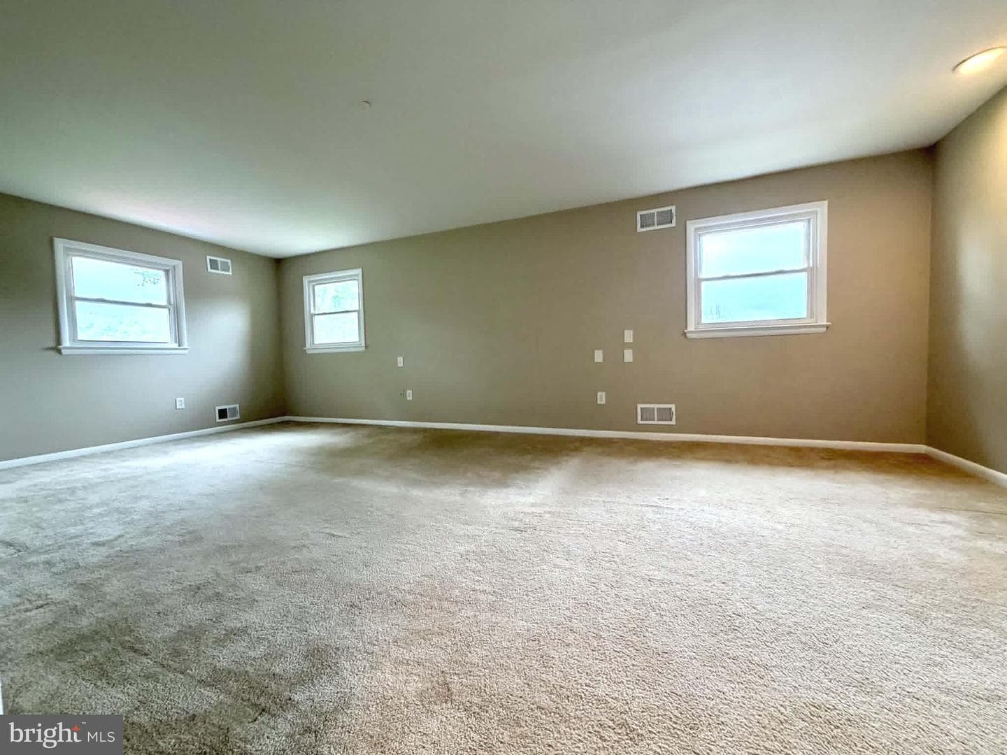 13608 Creekside photo 20