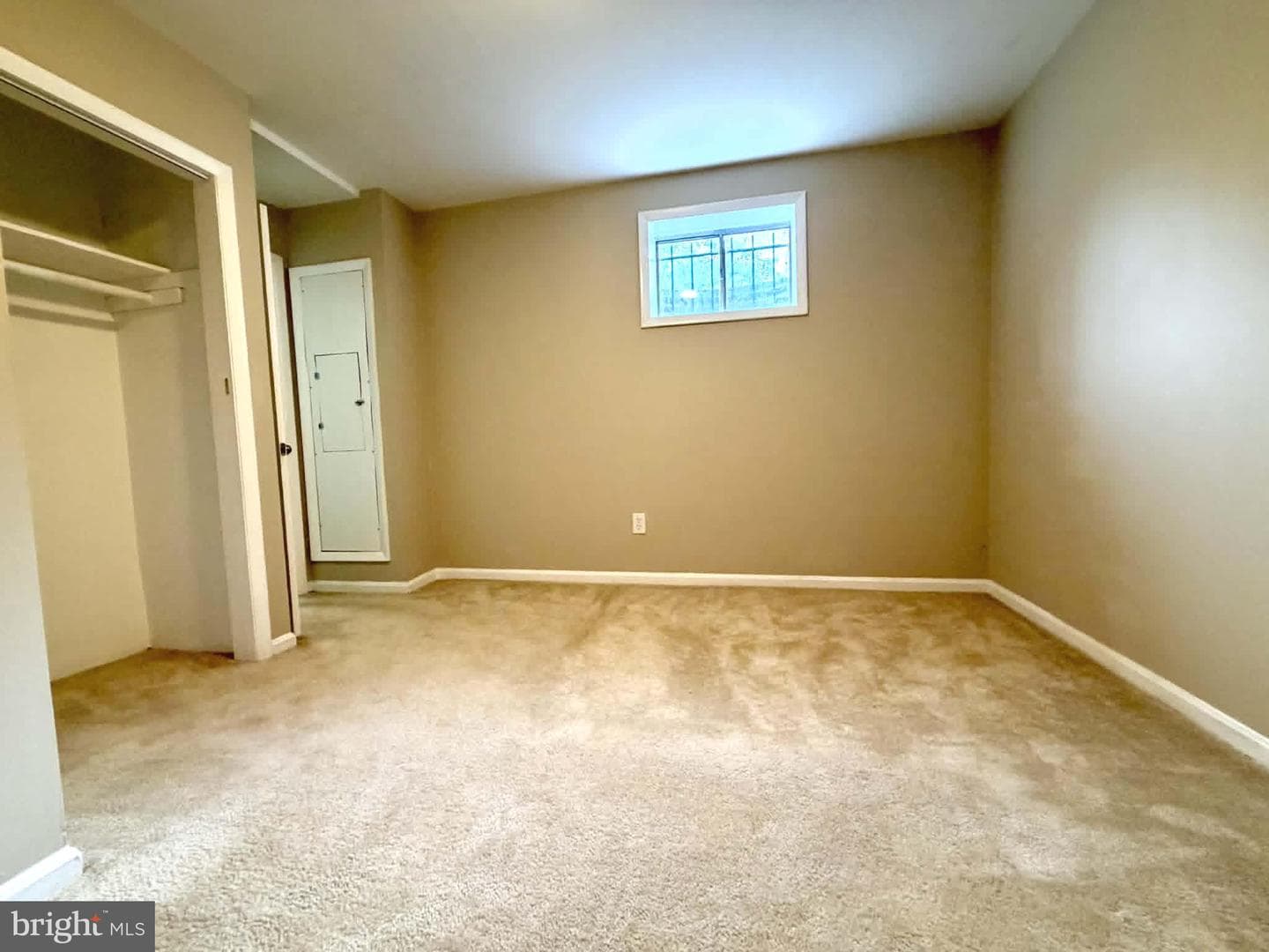 13608 Creekside photo 34