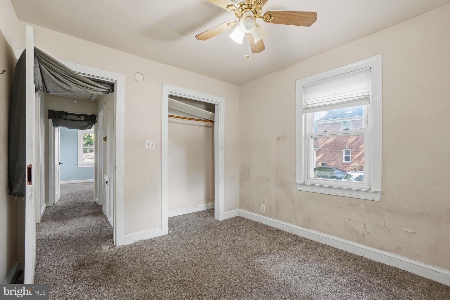 102 N Horners Lane photo 14