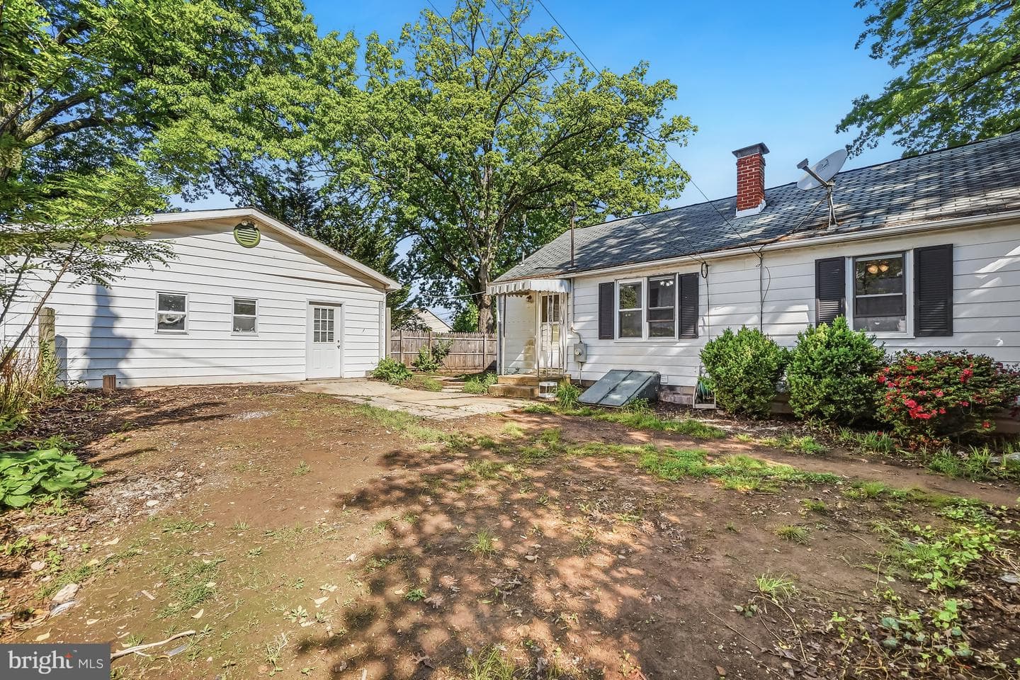 102 N Horners Lane photo 27