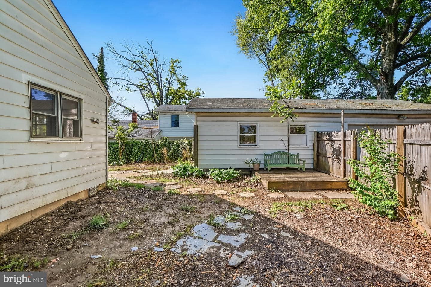 102 N Horners Lane photo 28