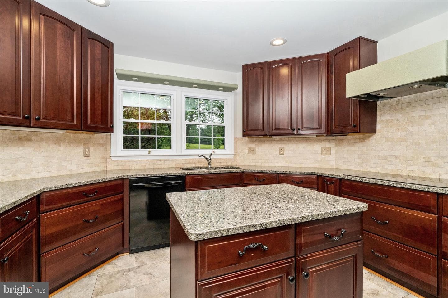 8405 Saint Regis Way photo 18
