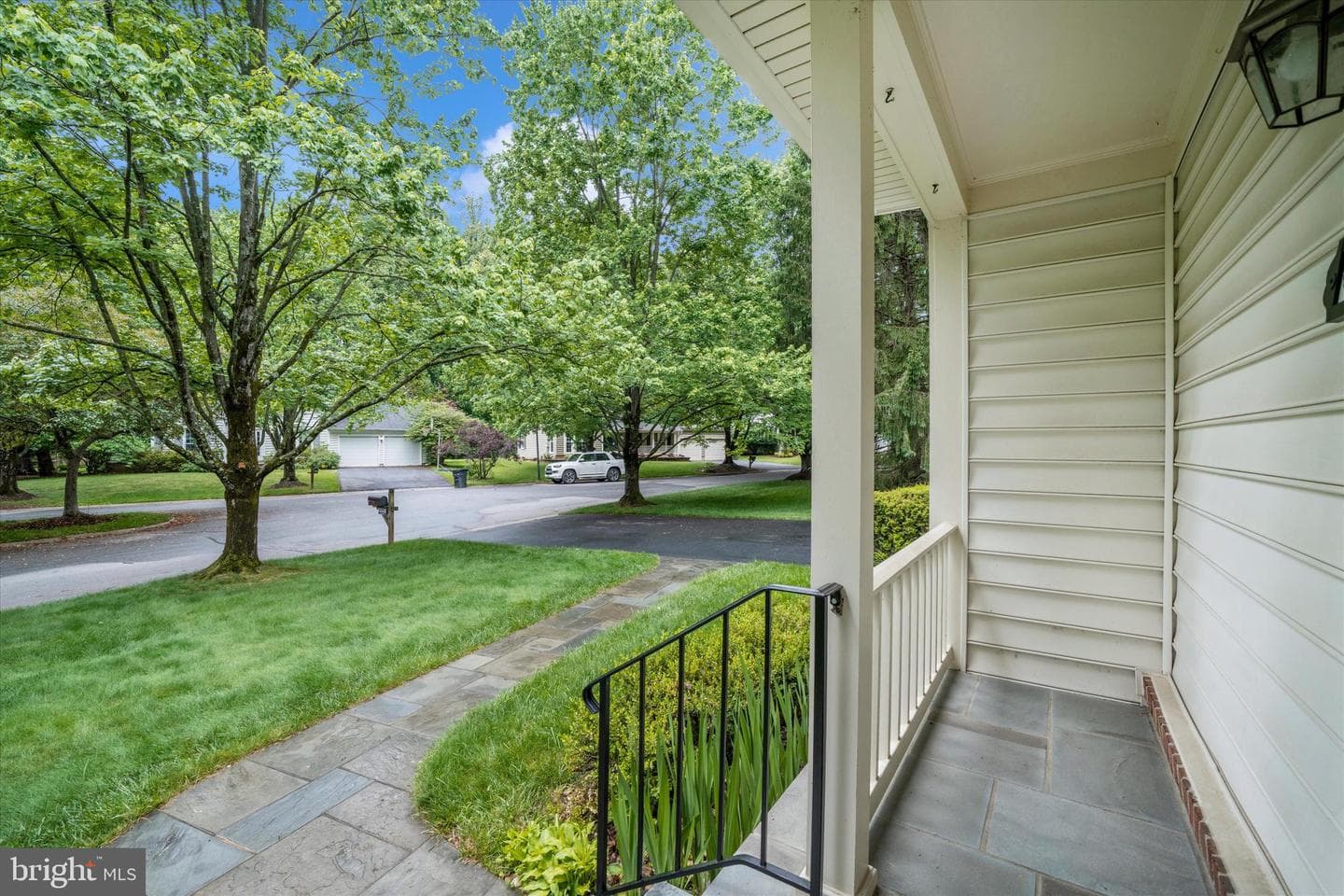 8405 Saint Regis Way photo 4