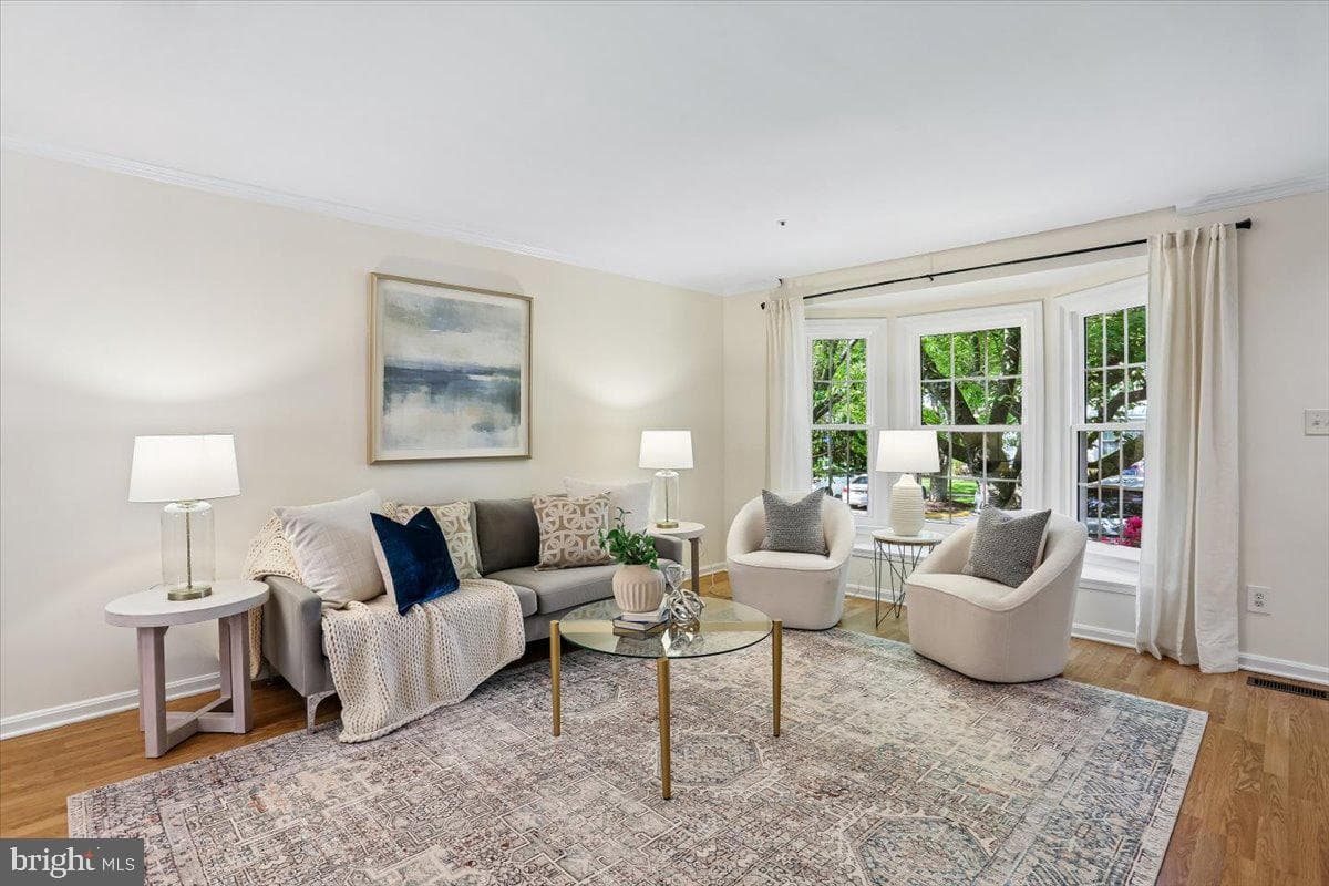 9 Fountain Valley Court photo 2