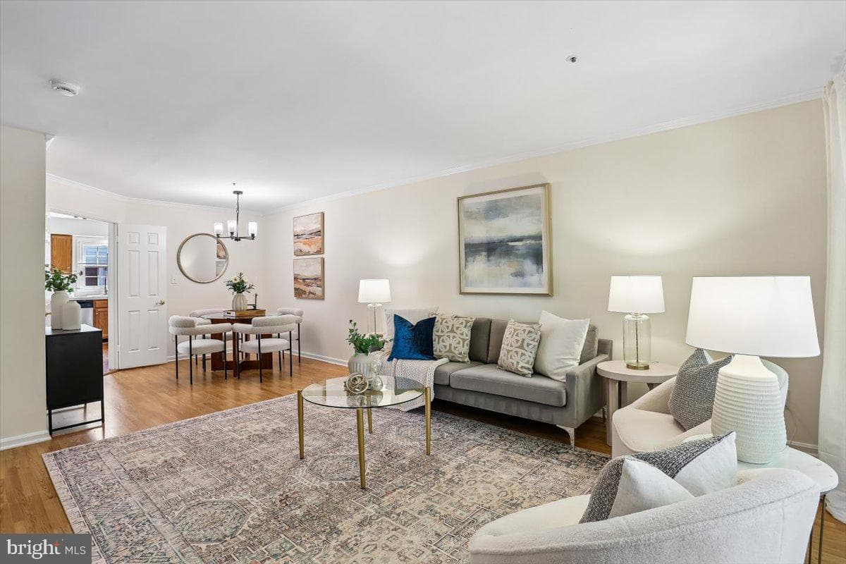 9 Fountain Valley Court photo 3