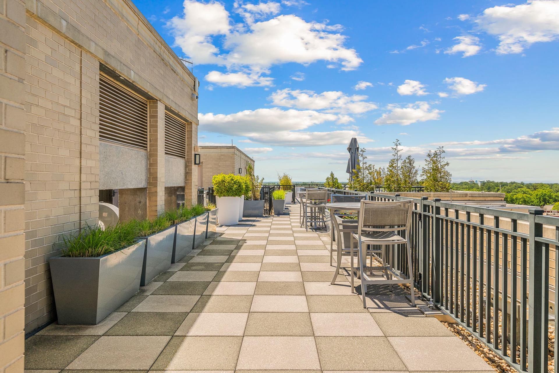 7710 Woodmont Avenue #1011 photo 18