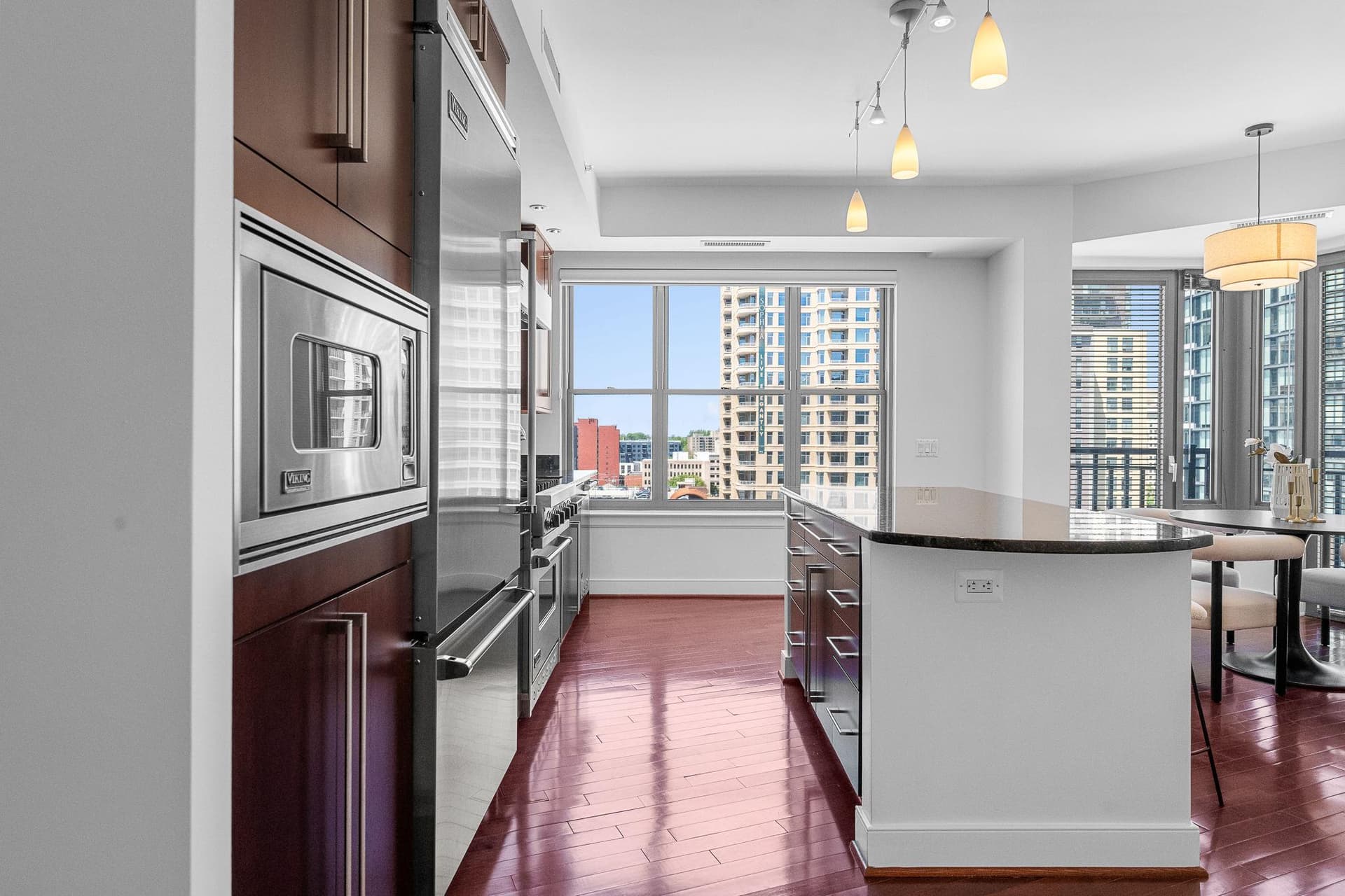 7710 Woodmont Avenue #1011 photo 32