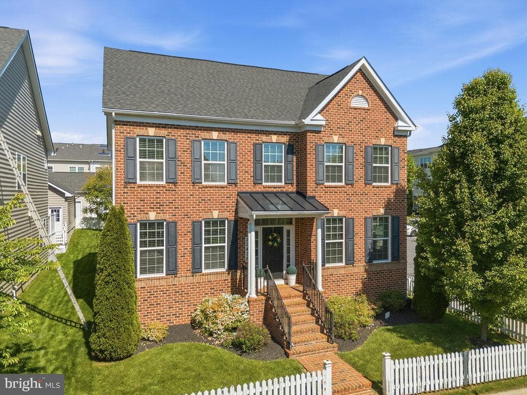 22478 Winding Woods Way photo 2