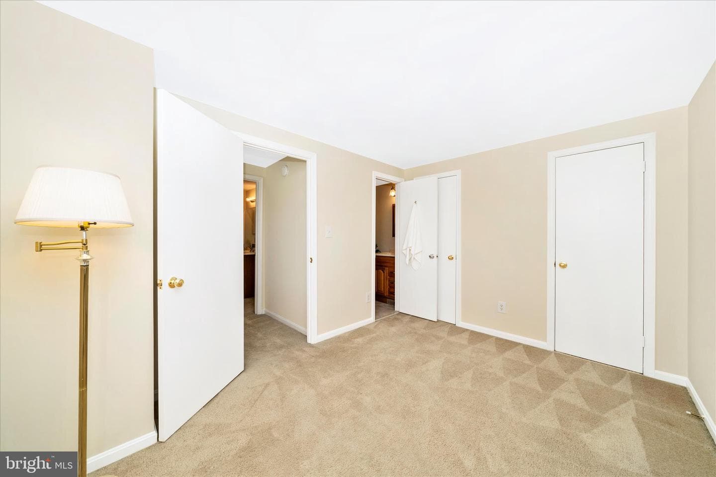 20200 Ravensdale Court photo 22