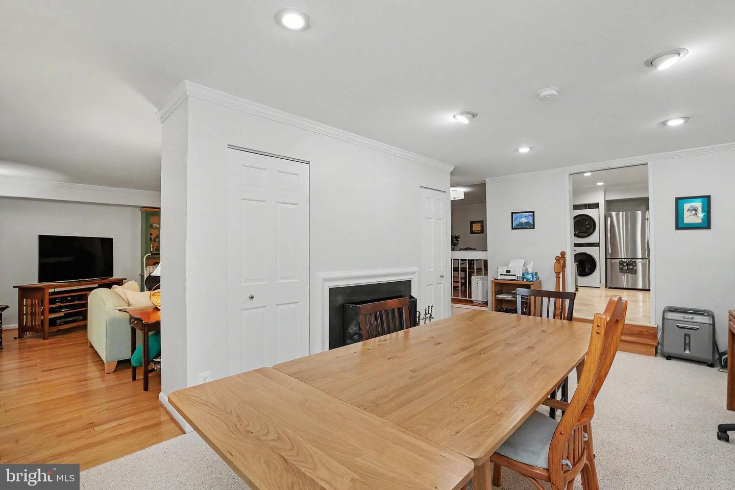 4960 Sentinel Drive #102 photo 18
