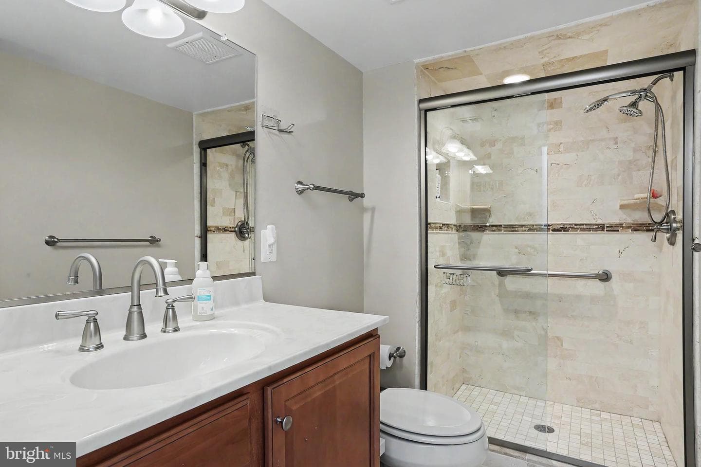 4960 Sentinel Drive #102 photo 27