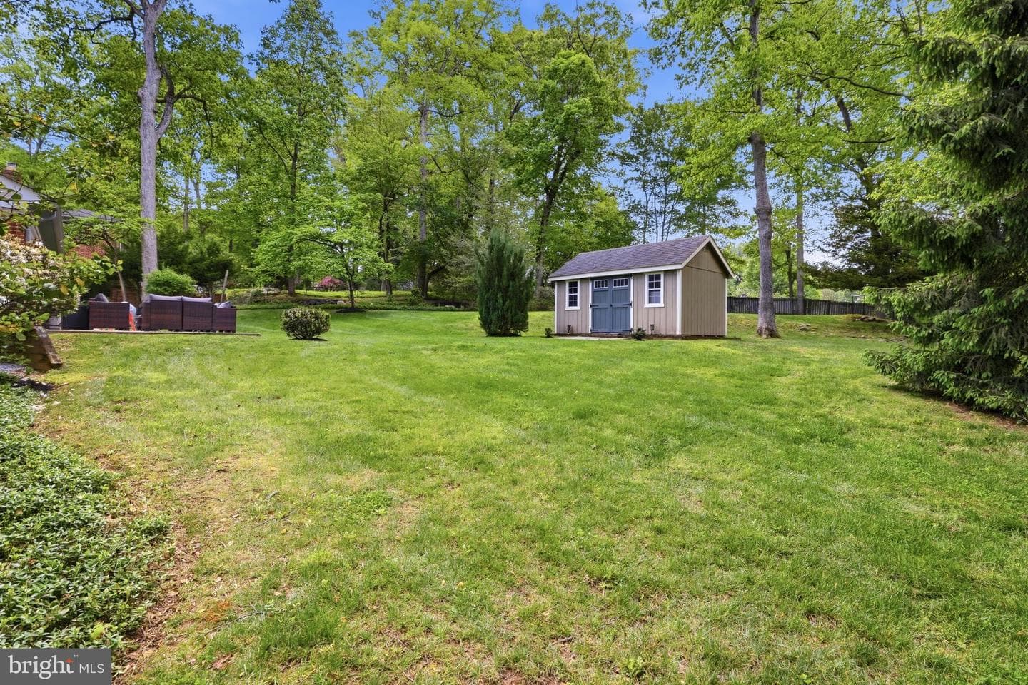 111 Lillian Lane photo 32