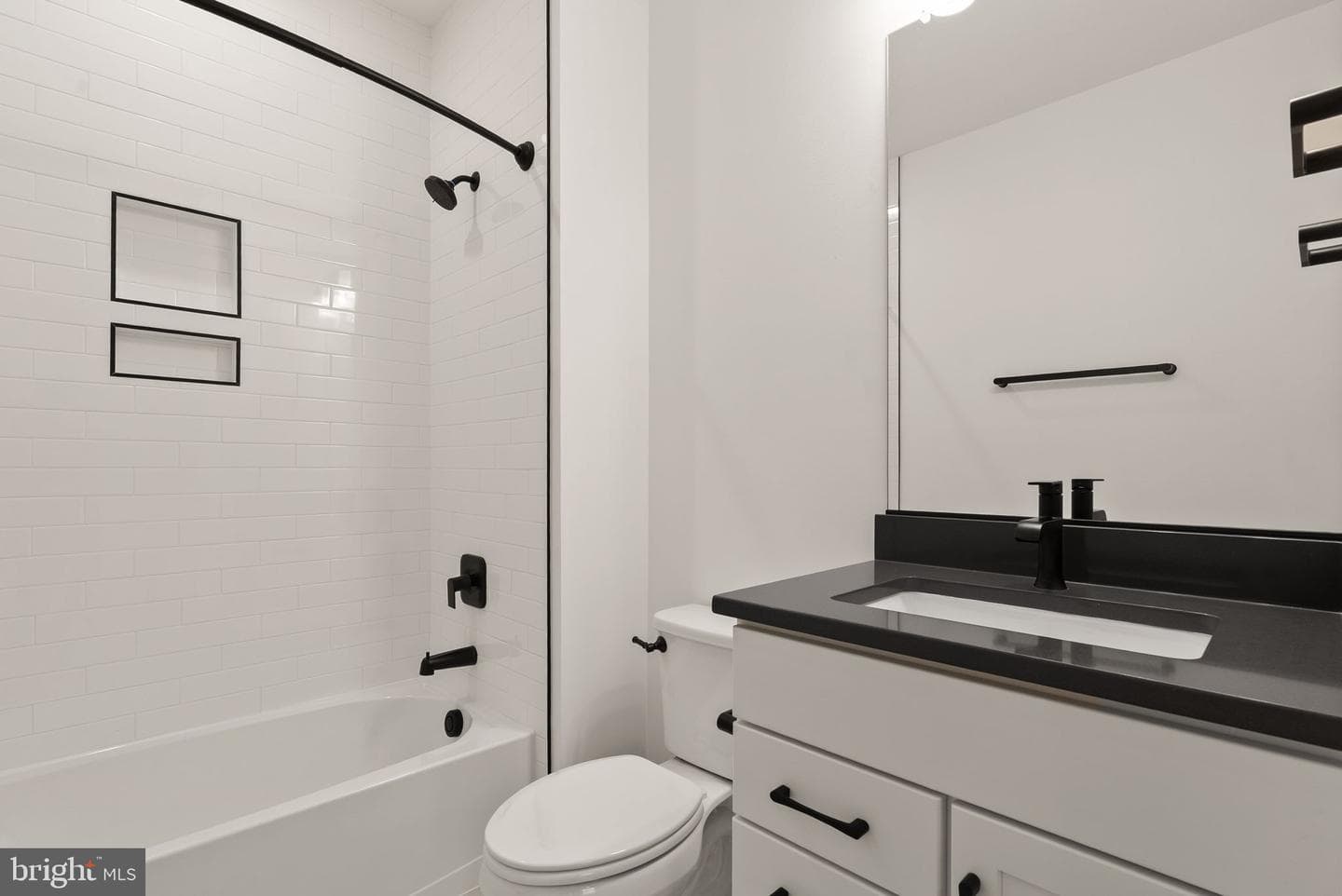 7215 Barnett Road photo 29