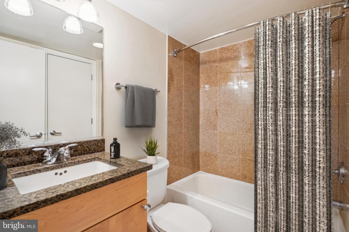 7500 Woodmont Avenue #s512 photo 11