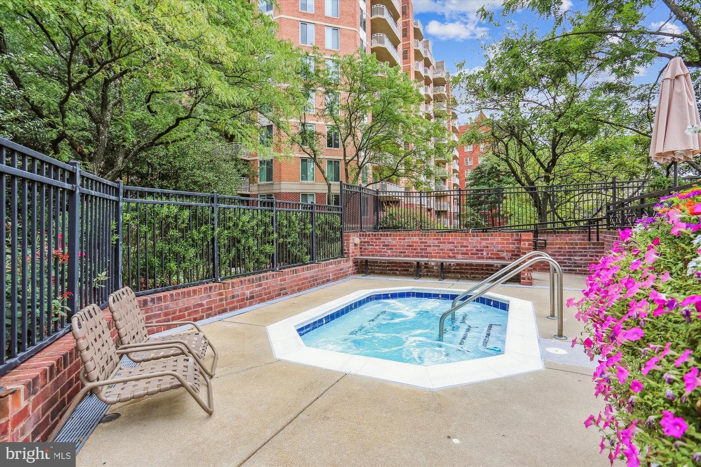 7500 Woodmont Avenue #s512 photo 22