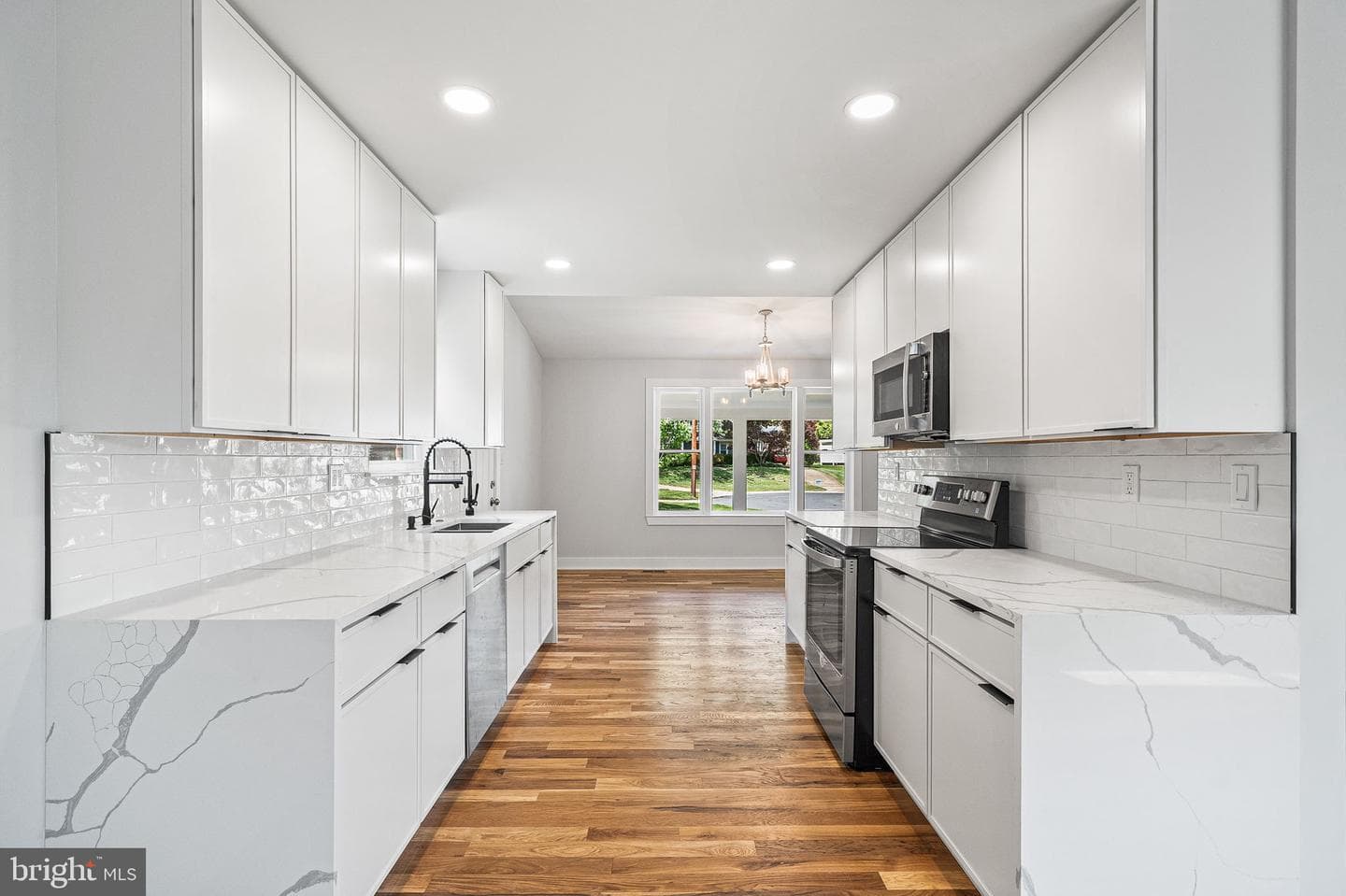 11716 Lovejoy Street photo 5