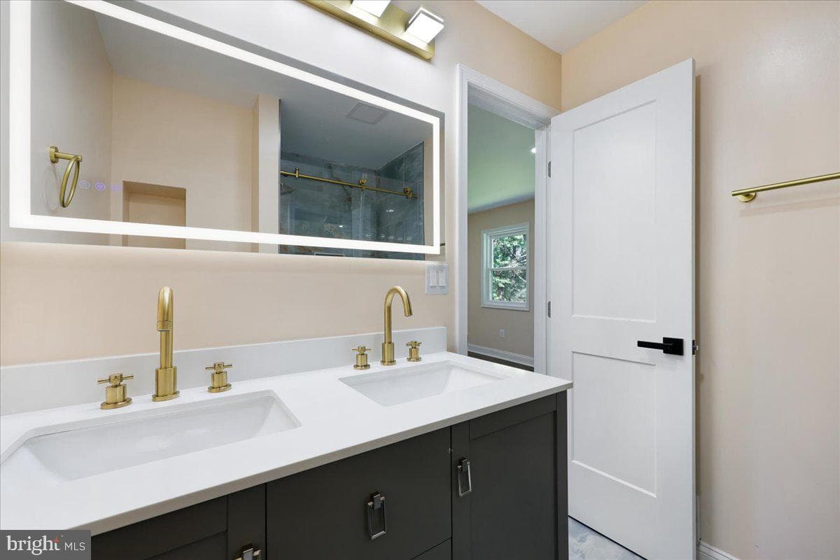 24321 Log House Road photo 26