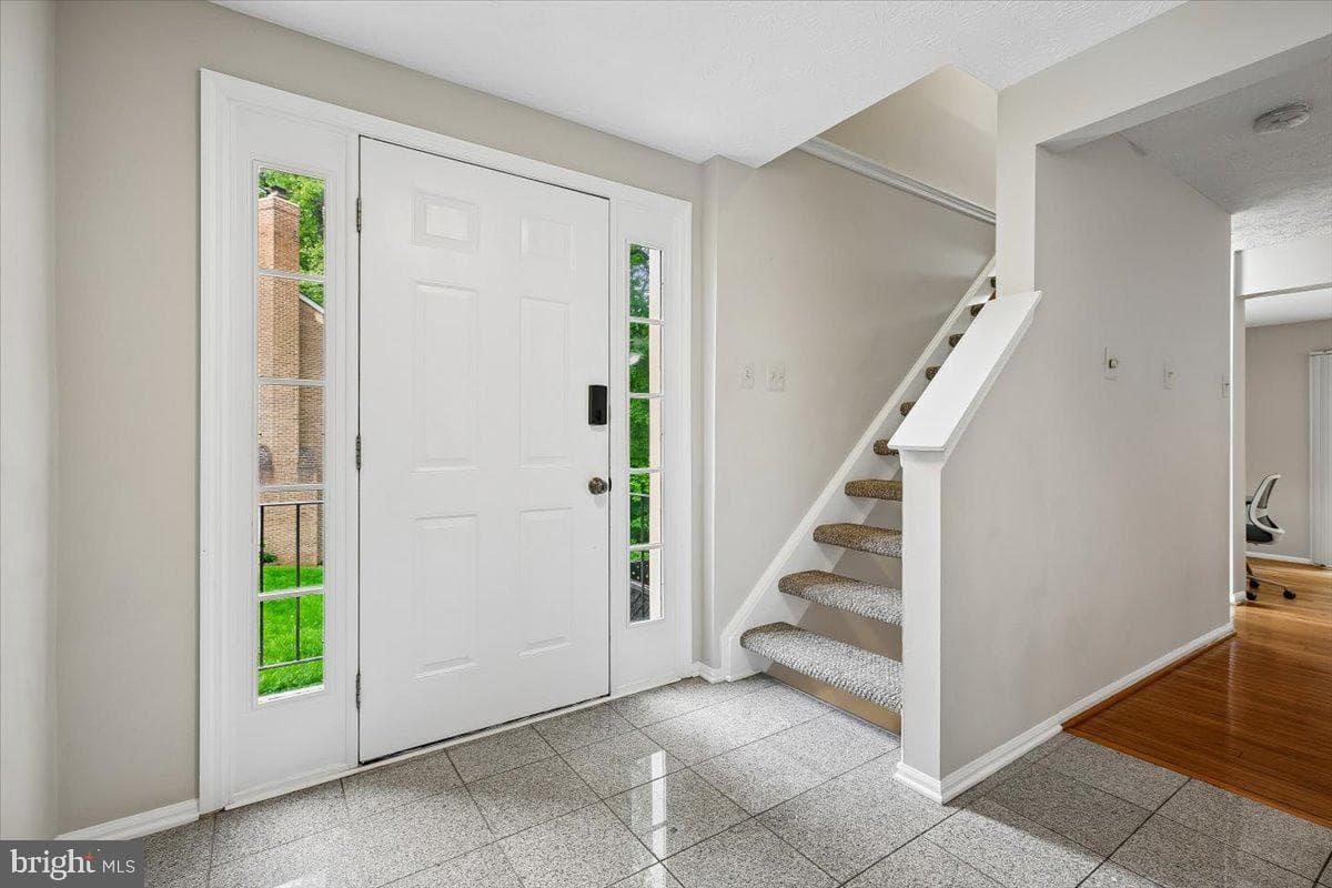 639 Coral Reef Drive photo 3