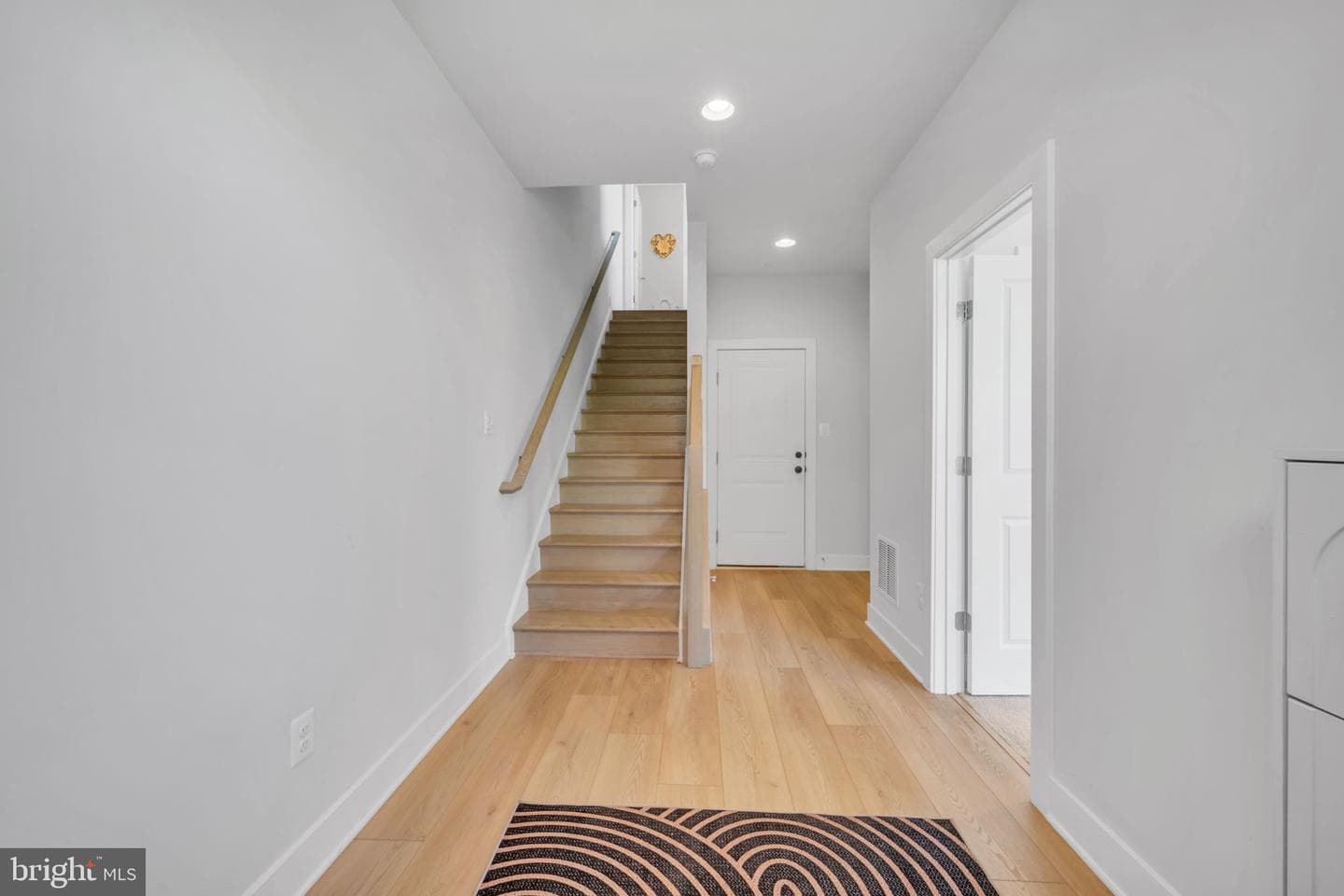 5002 Oakmoore Drive photo 4