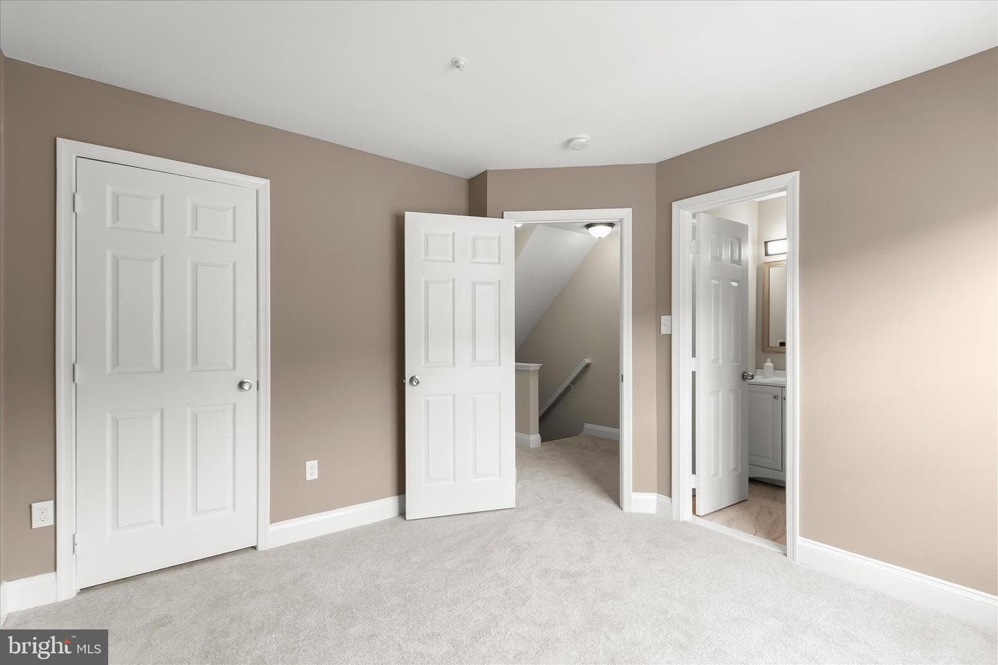 13523 Hamlet Square Court photo 24