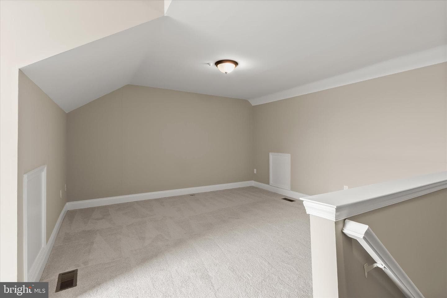 13523 Hamlet Square Court photo 28