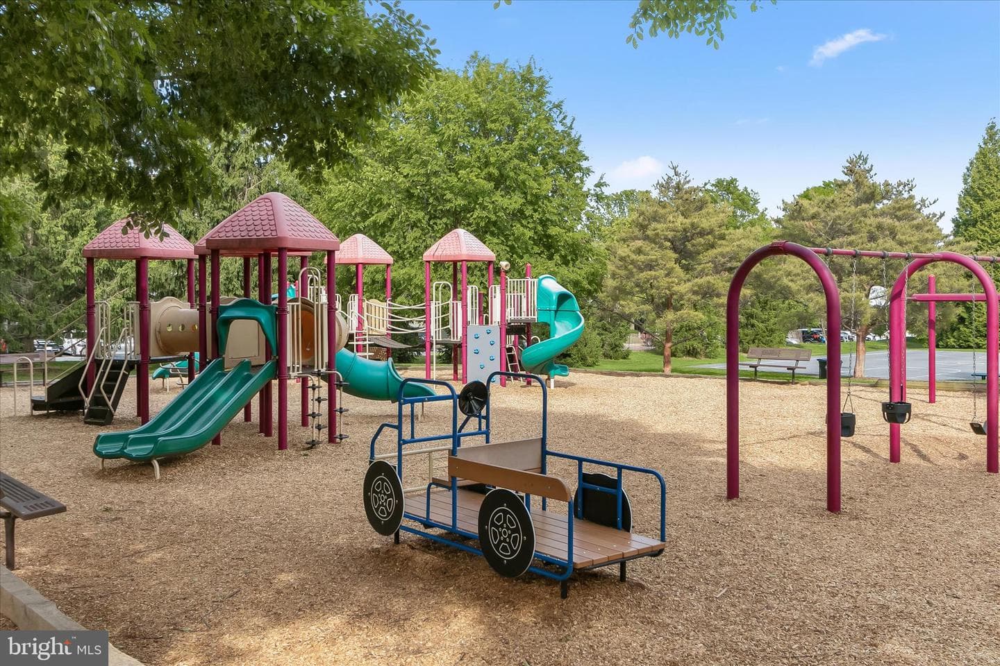 13523 Hamlet Square Court photo 43