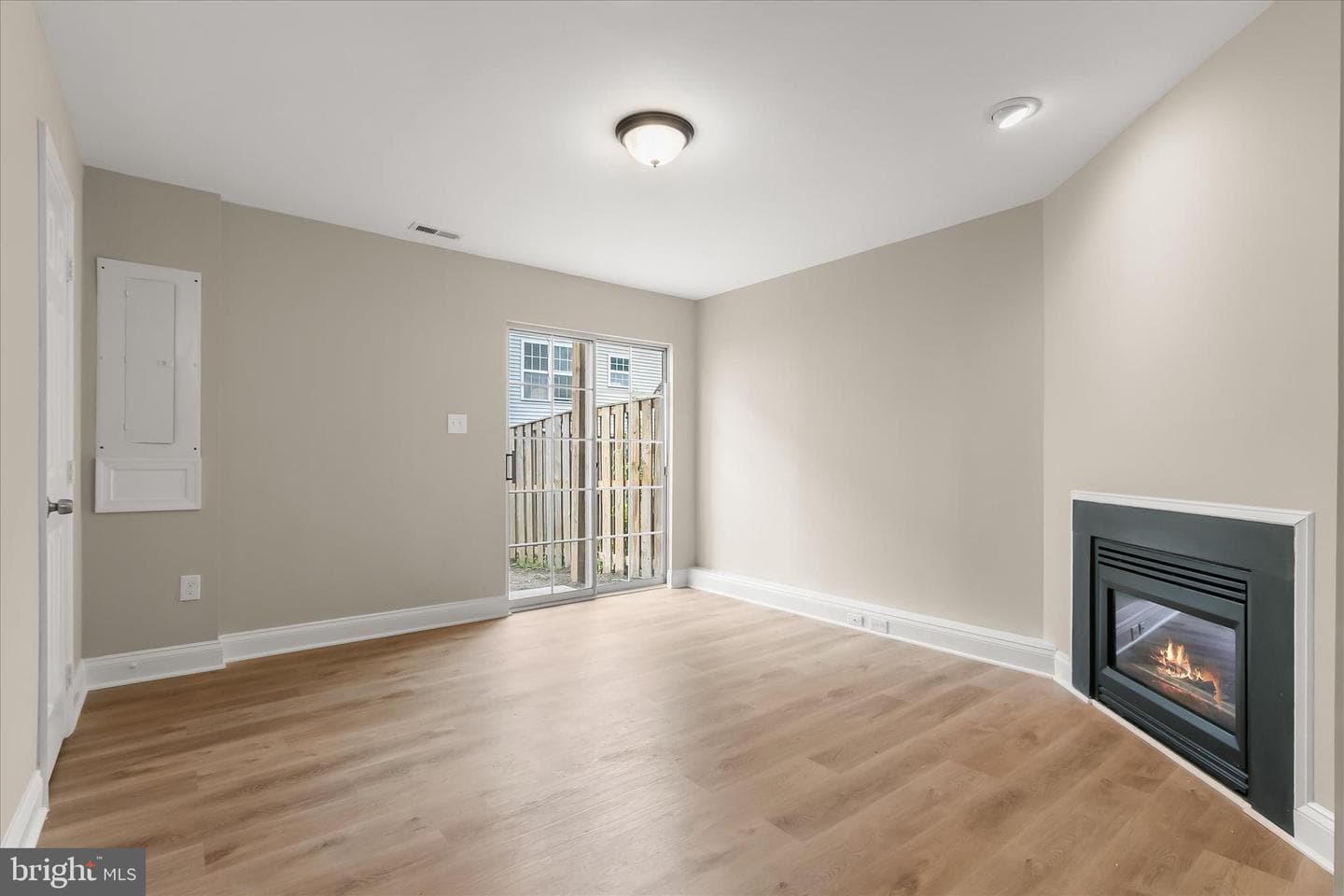 13523 Hamlet Square Court photo 6