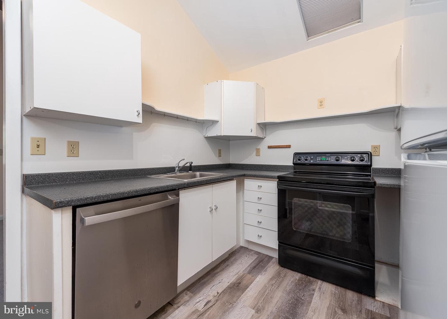 1300 Parrs Ridge Drive photo 48