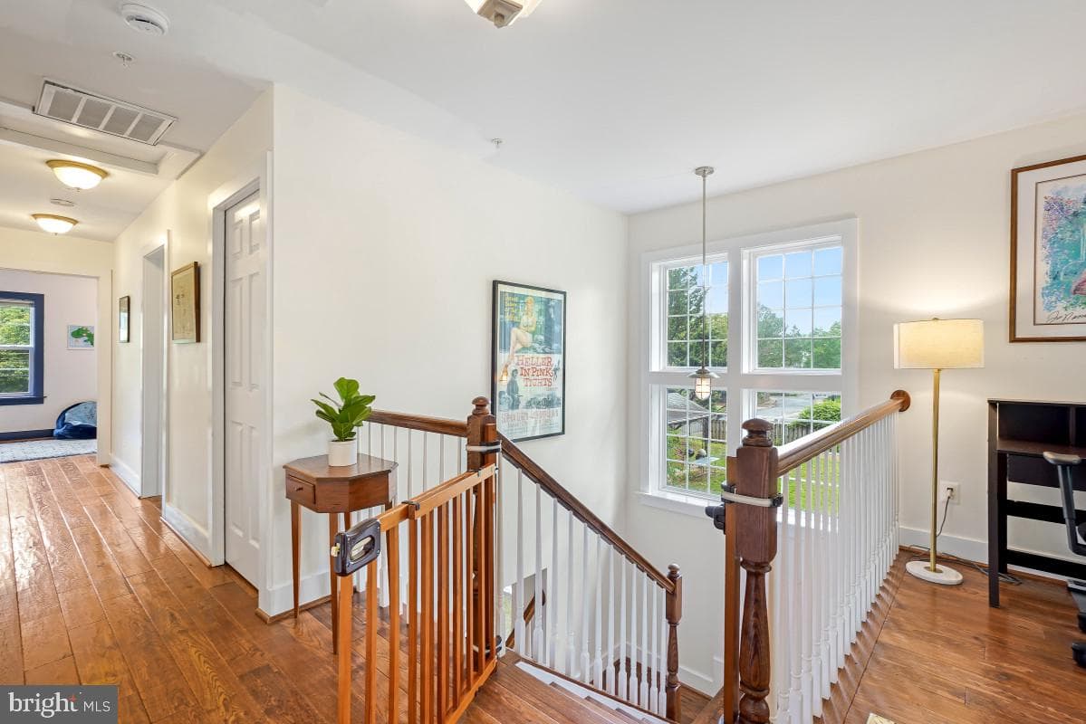 6425 4th Avenue photo 18