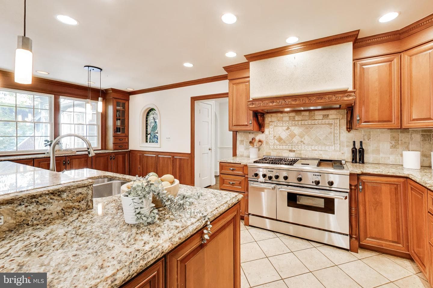 4118 Woodbine Street photo 17