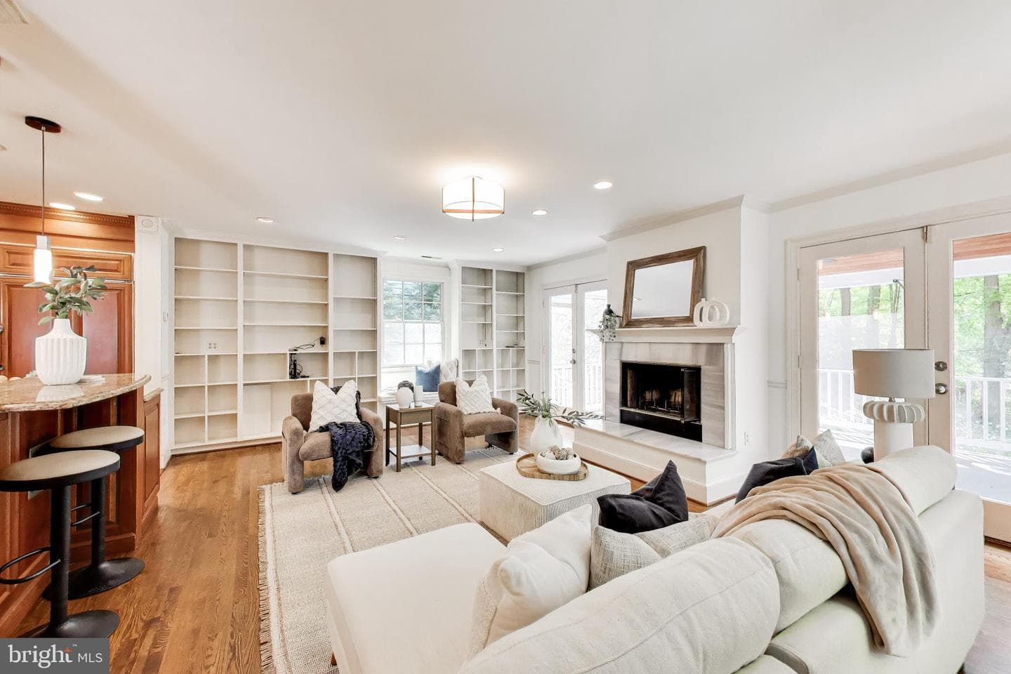 4118 Woodbine Street photo 23