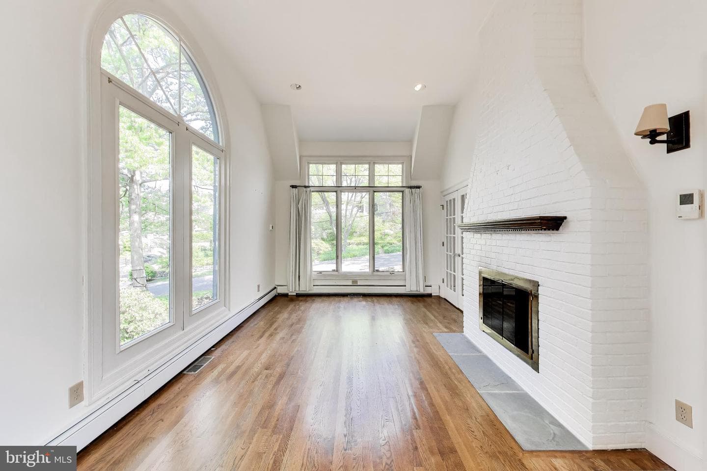 4118 Woodbine Street photo 25