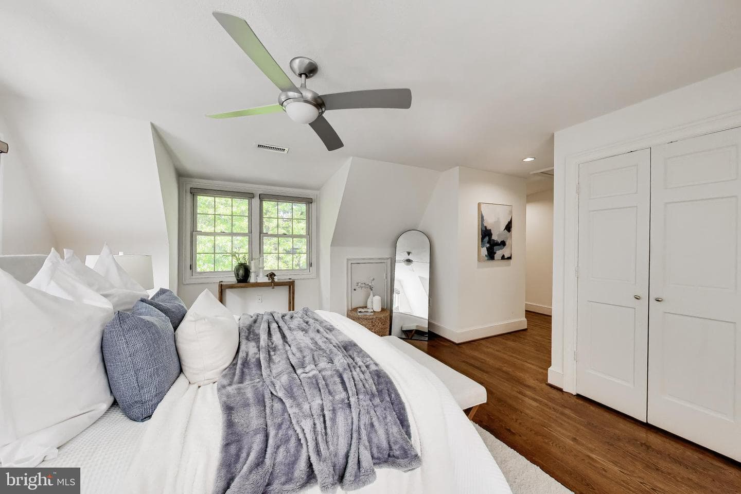 4118 Woodbine Street photo 28