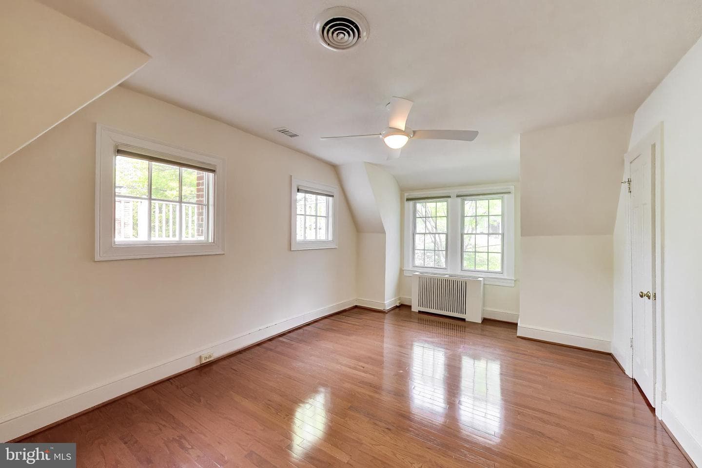4118 Woodbine Street photo 37