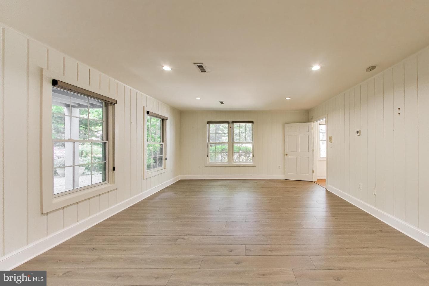 4118 Woodbine Street photo 44