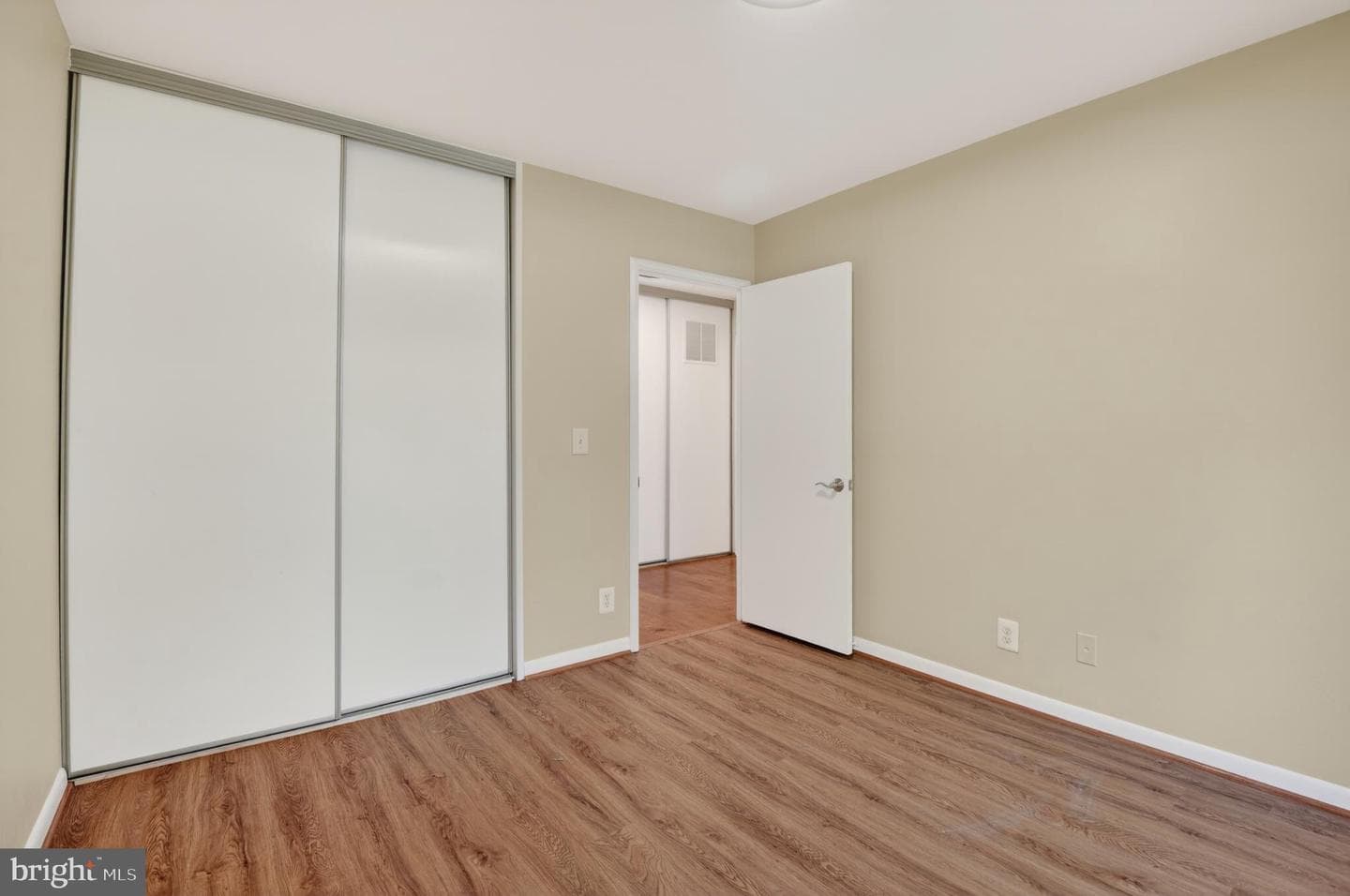 14602 Deerhurst Terrace #209-B photo 20