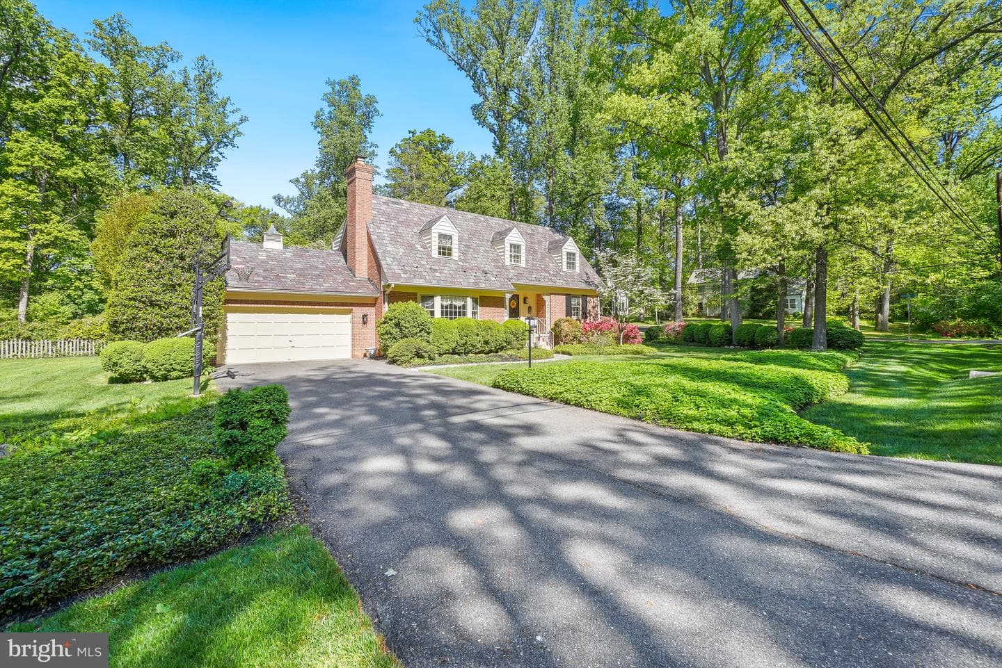4000 Beverly Road photo 2