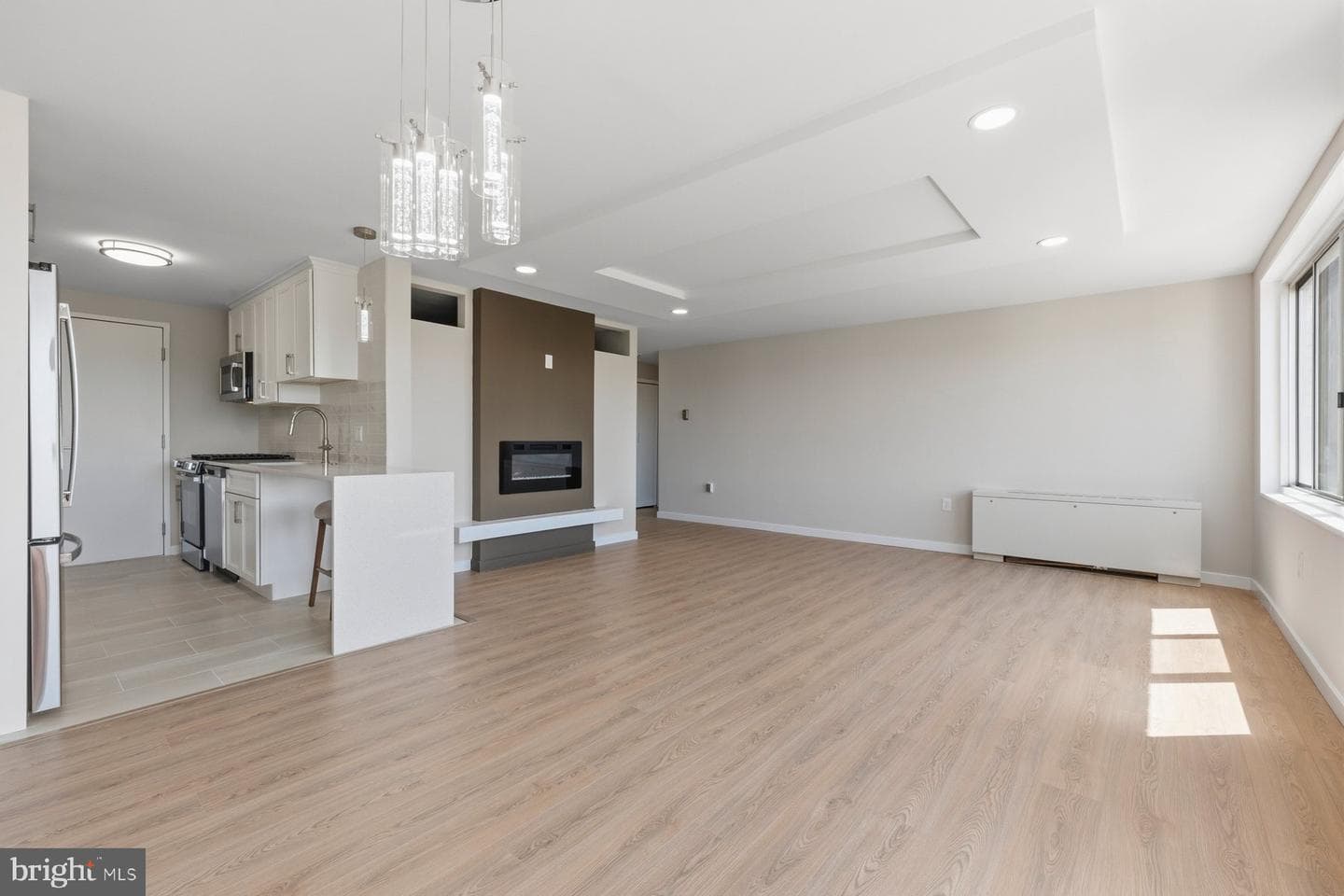 10201 Grosvenor Place #1626 photo 2